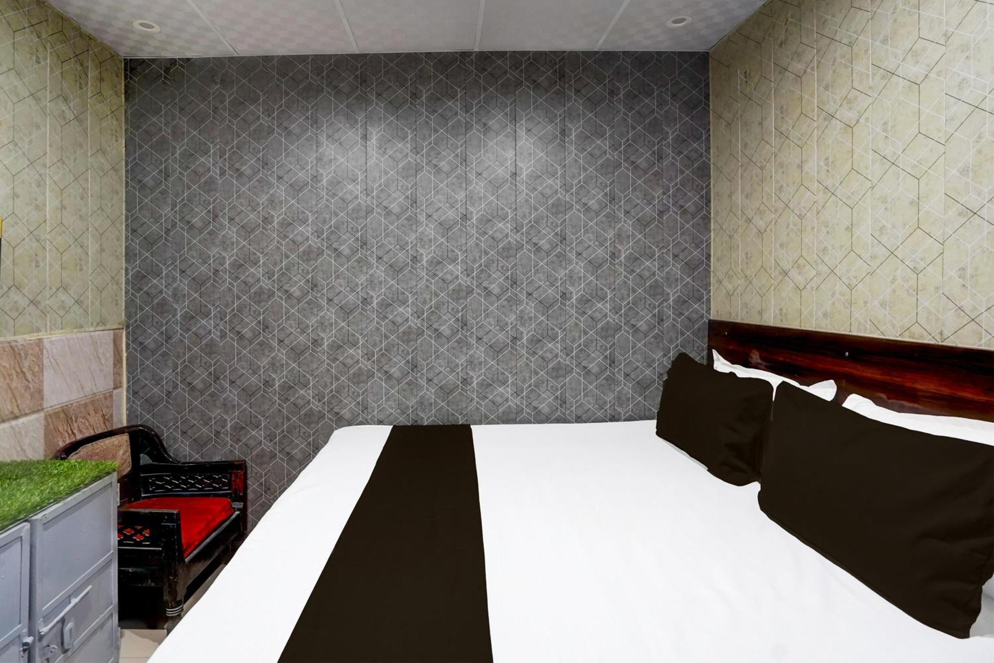 Hotel O Anant Ghaziabad Exterior photo